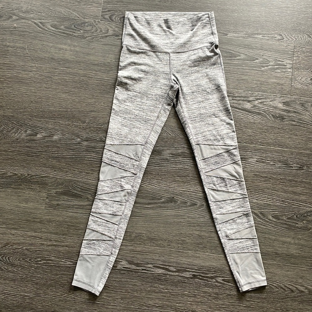 Sz14 Ivivva by Lululemon Grey tech mesh High Rise Leggings EUC